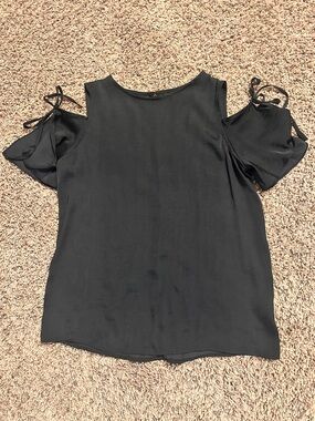 Who What Wear Black Cold-Shoulder Silky Tie-Sleeve Top